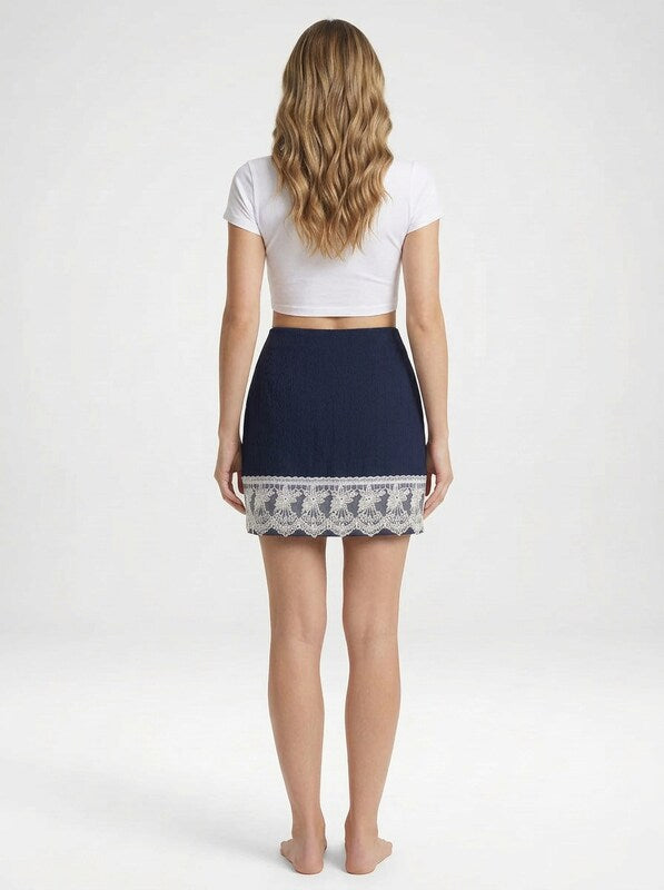 Solid Color Low-Waist Mini Skirt