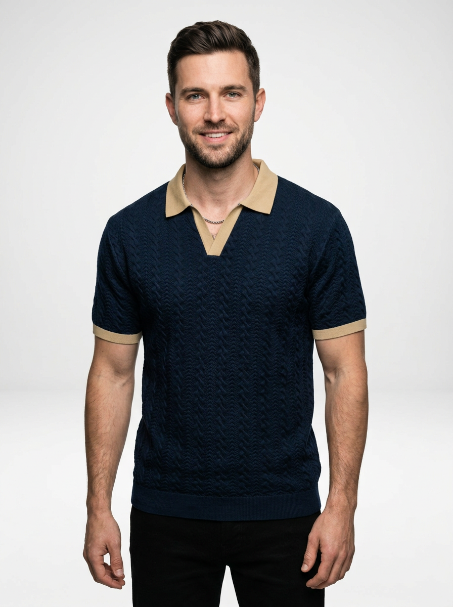 Men’s Short Sleeve Knit Polo Shirt with Contrast Detailing