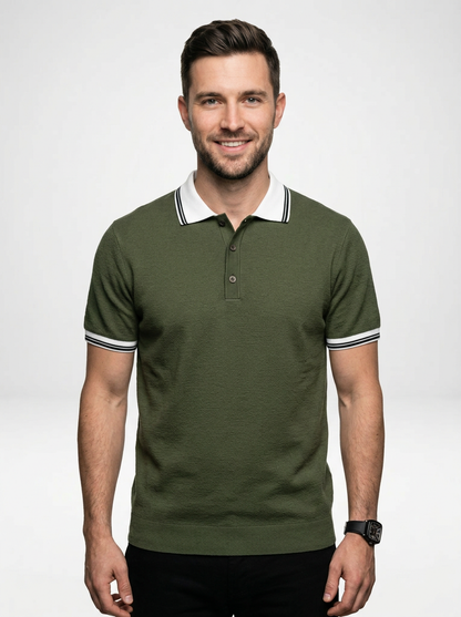 Men’s Short Sleeve Knit Polo Shirt with Colorblock Design