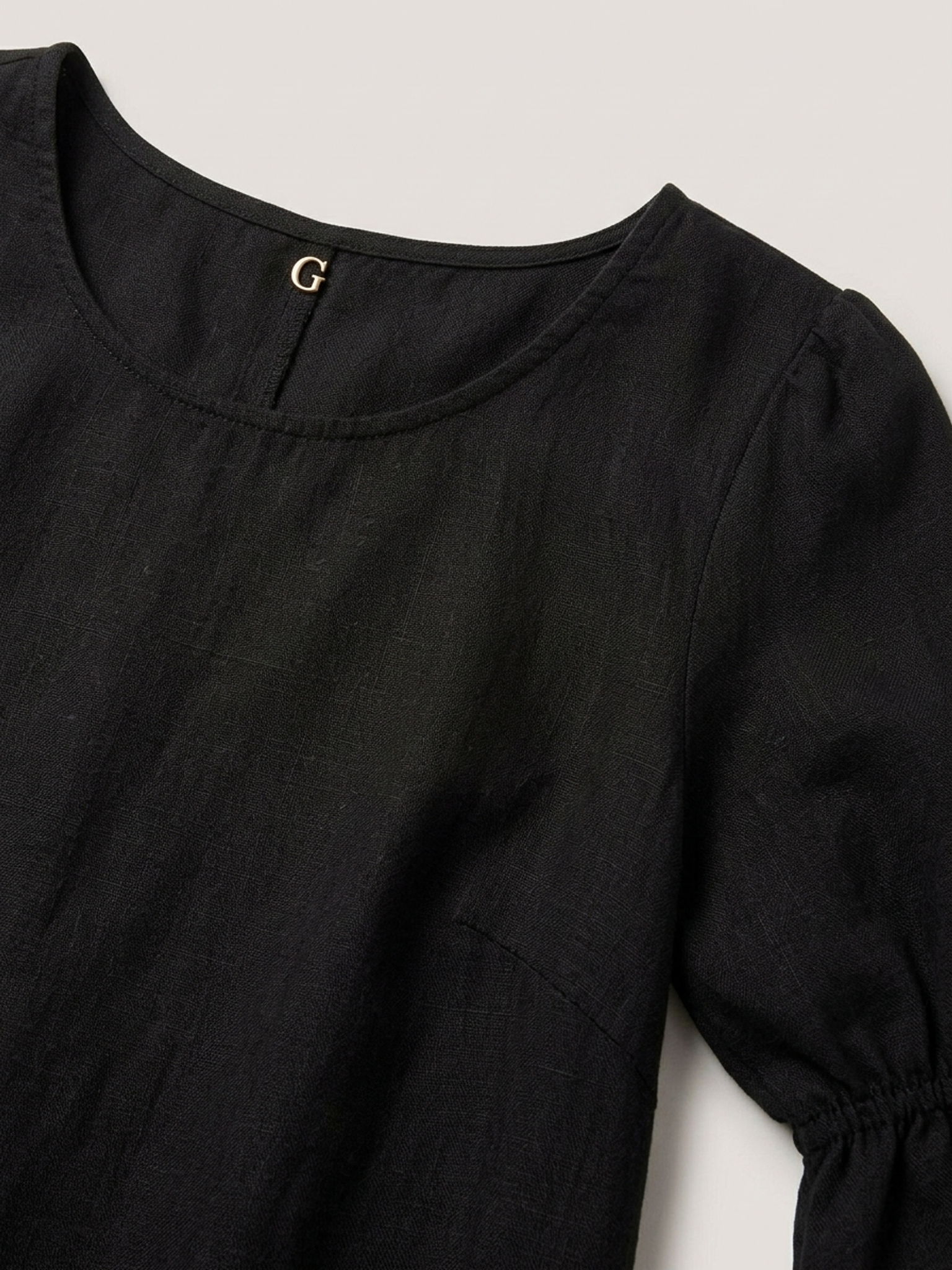 Black (Almost sold out)