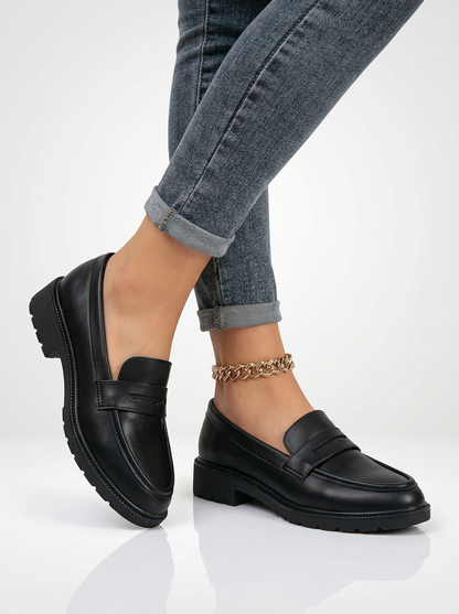 Women's Black Minimalist Round Toe Penny Loafers