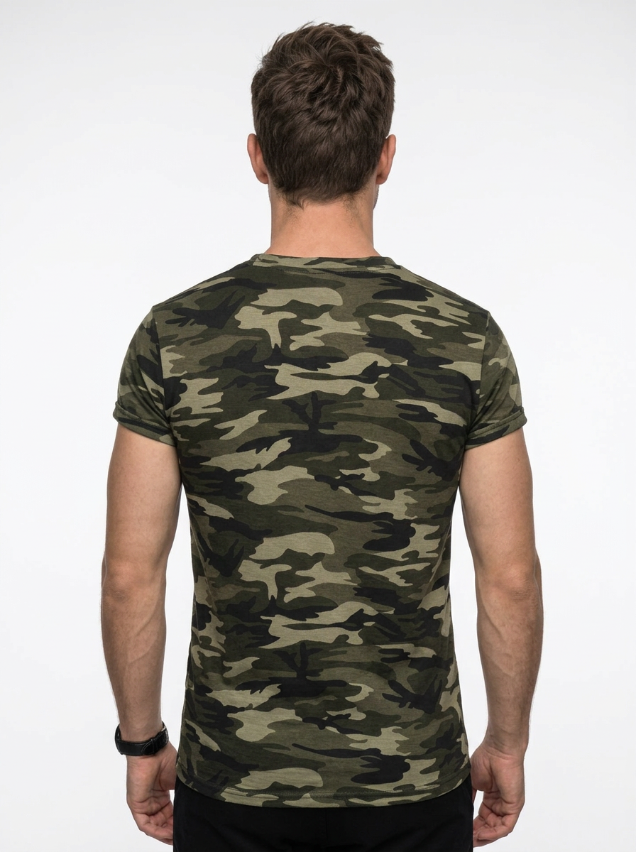 Men’s Camouflage Short Sleeve T-Shirt in Slim Fit