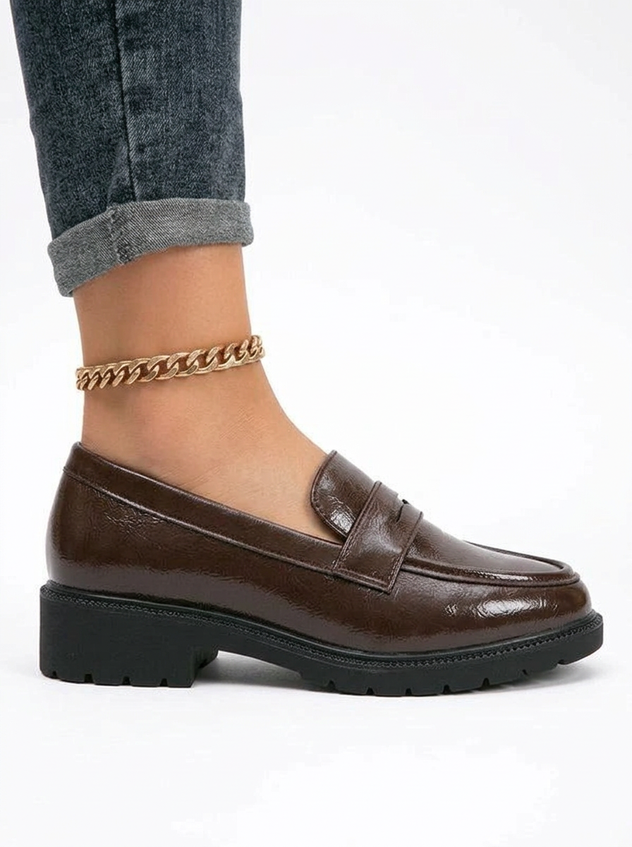 Women's Black Minimalist Round Toe Penny Loafers