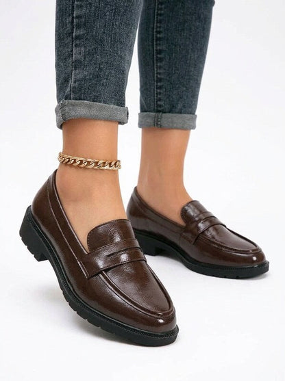 Women's Black Minimalist Round Toe Penny Loafers