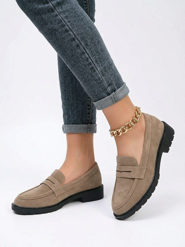 Women's Black Minimalist Round Toe Penny Loafers