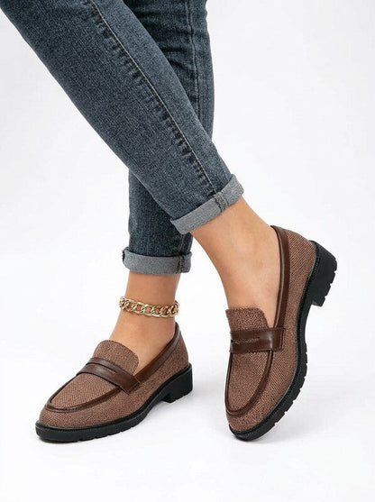 Women's Black Minimalist Round Toe Penny Loafers