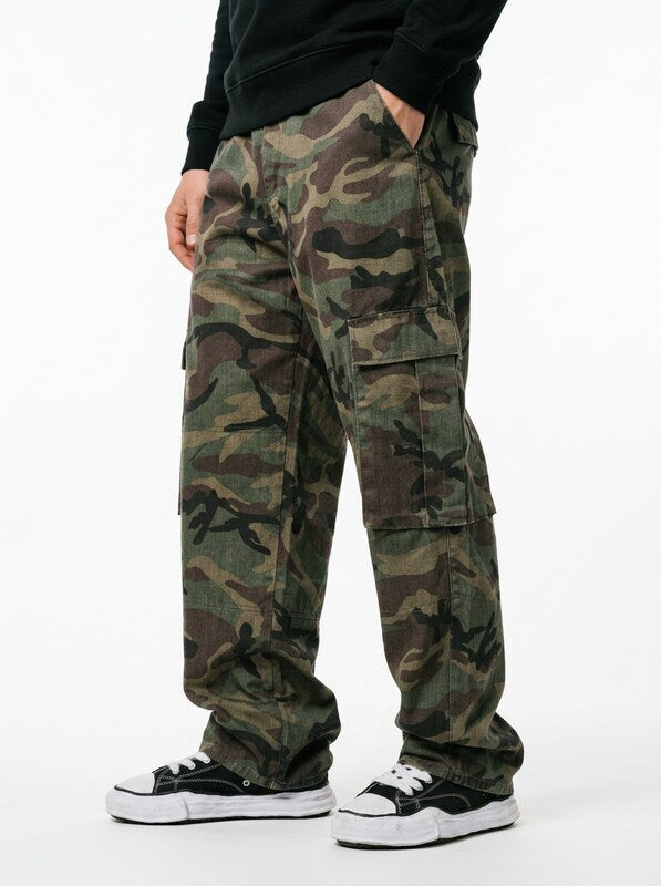 Men’s Tactical Cargo Pants in Woodland Camouflage