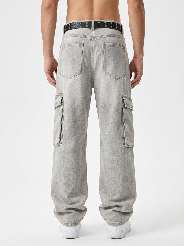 Men’s Relaxed Fit Cargo Jeans with Flap Pockets