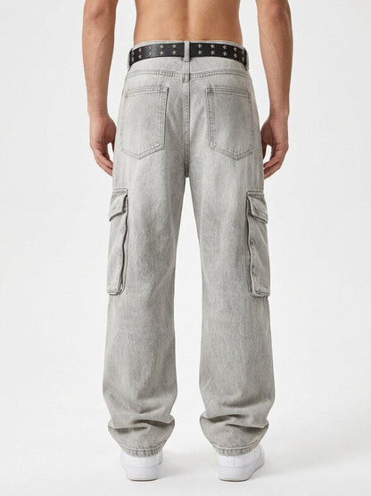 Men’s Relaxed Fit Cargo Jeans with Flap Pockets