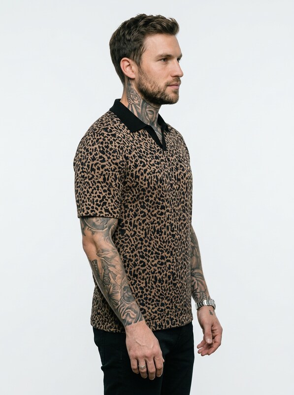 Men’s Leopard Print Short Sleeve Polo Shirt with Bold Modern Design