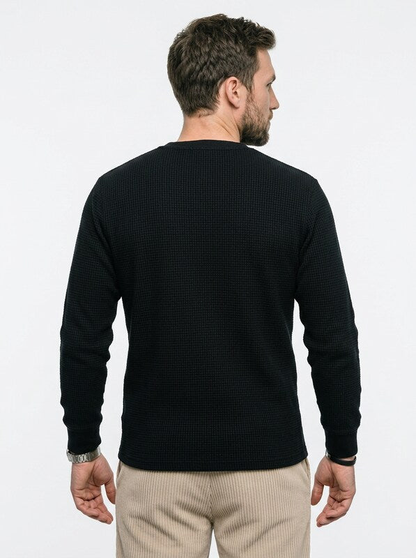 Men’s Long Sleeve Henley Pullover in Waffle Knit with Button Accents