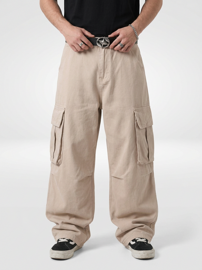 Men’s Relaxed Fit Cargo Jeans with Flap Pockets