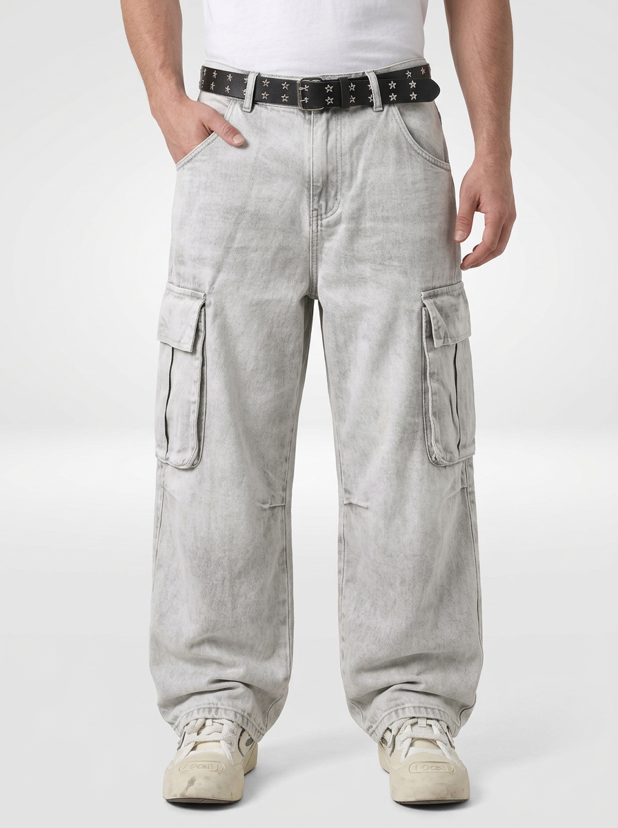 Men’s Relaxed Fit Cargo Jeans with Flap Pockets